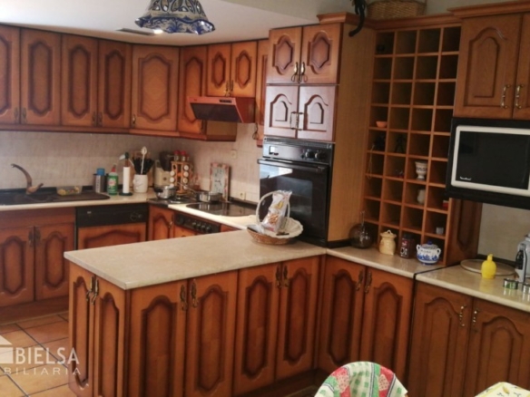 casa en venta en cebolla plaza del ayuntamiento